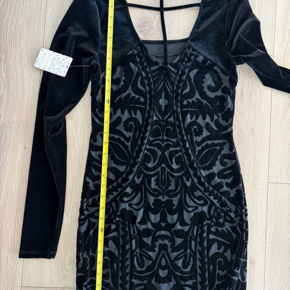 Free people black velvet dress NWT size S - Picture 2 of 6